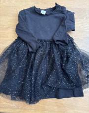 Robe noire à paillette 80
