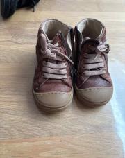 Chaussures rose 23
