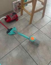Aspirateur balai vert 