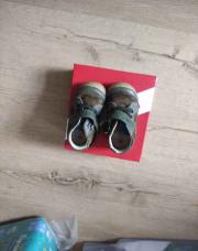 Chaussure kaki 20