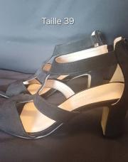 Chaussures ouvertes noires