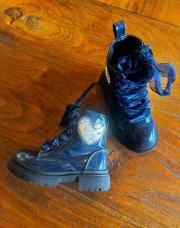Bottines vernis paillettes cœur 24 neuves 