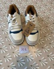 Chaussures tape à l’œil 31 neuves 