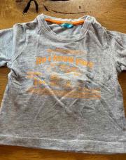 T shirt gris et organe hema 3 mois 