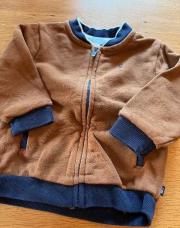 Gilet brun et bleu obaibi 6 mois 