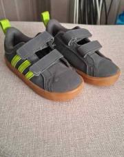 Baskets adidas 25
