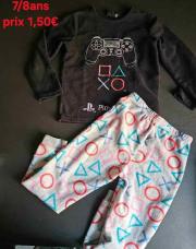Pyjama playstation taille 7/8ans