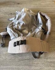 Porte bébé love radius 