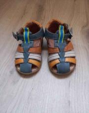 Paires de sandales Babybotte pointure 18