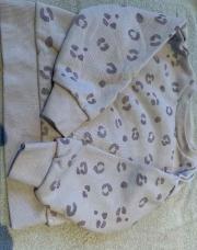 Pull molletonné violet motifs léopard 2-3ans 