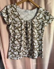 TEE shirt Caki fleur taille m 