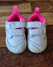 Chaussure blanche nike 19,5