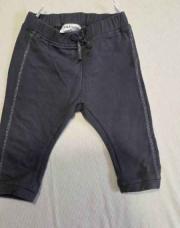 Pantalon C&A gris 74cm