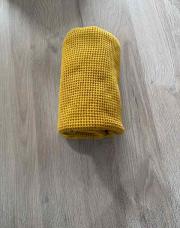 Couverture moutarde 