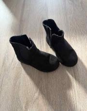Bottes noires, pointure 24