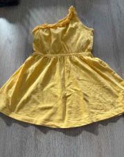 Robe jaune en 5ans 