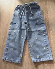 Pantalon large arche à fleurs en 4ans