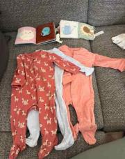 Lot 3 pyjamas fille taille 6 mois Cuddles & smiles, Kiabi et zeeman