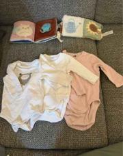 Lot 3 bodys fille taille 3 mois h&m & tape à l’oeil