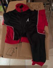 Ensemble training Jordan 18 mois