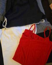 Lot 1 short noir, 2 singlets 1 rouge et 1 blanc 