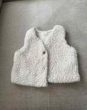 Gilet manche courte en laine blanc 