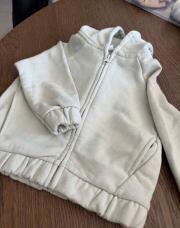 Gilet vert 9-12 