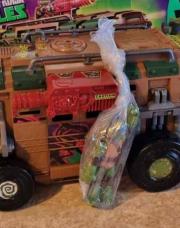 Camion tortue ninja plus  une tortue 