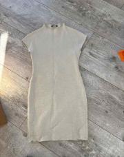 Robe beige Zara 