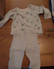 Pyjama 6 a 9 mois 