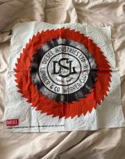 Petit foulard Diesel 