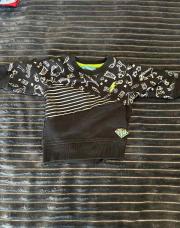 Pull just small 3 mois 