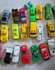 lot 23 voitures 