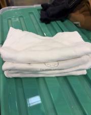 Lot 4 bodys blanc 6 mois