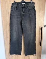 Jean noir pull and bear taille 42 