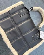 Sac noir moumoute 