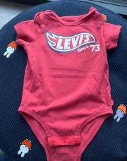 Body Lévis 6M 