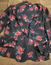 Blousse h&m a motif fleur rose 