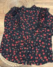 Chemise à fleur rouge 