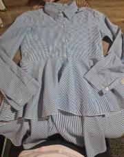 Chemise blanche a ligne bleu taille S/m 
