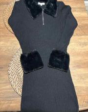 Tunique noir avec fourrure taille S/M