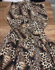 Robe léopard taille M