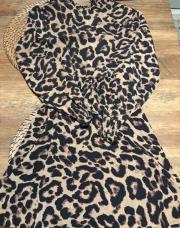 Robe léopard taille S 