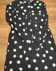 Robe noir à pois blanc taille 36