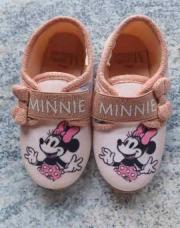 Pantoufles minnie pointure 24