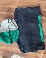 Sweat blanc bleu vert