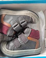 Bottines taille 21 