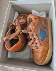 Chaussures 22 