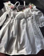 Robe blanche à fleur 2-3y