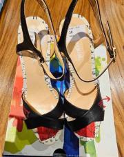 28.Sandal Desigual New P.38